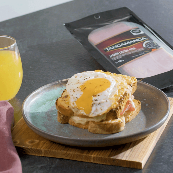 Croque Madame con Jamón Listón Azul Tangamanga