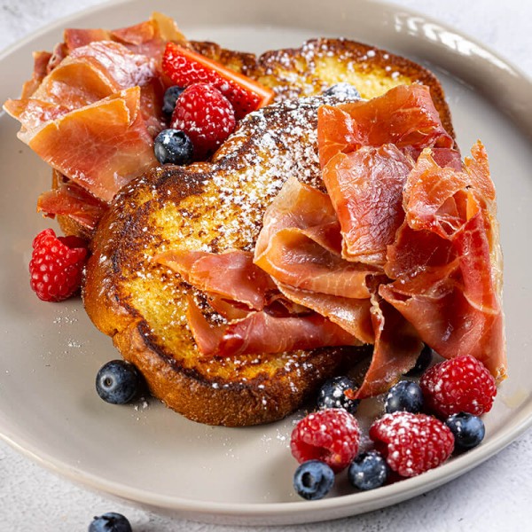 Pan Frances con Jamón Serrano horneado