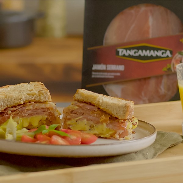 Grilled Sandwich con Jamón Serrano