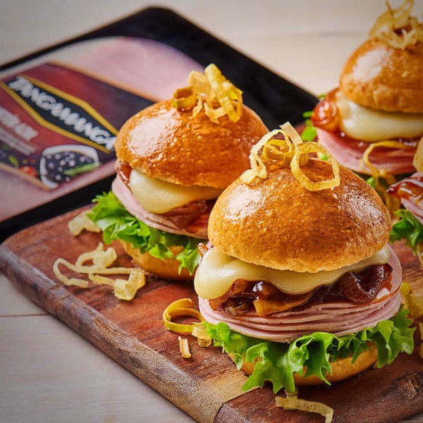 Slider de Jamón Azul y cebollitas BBQ