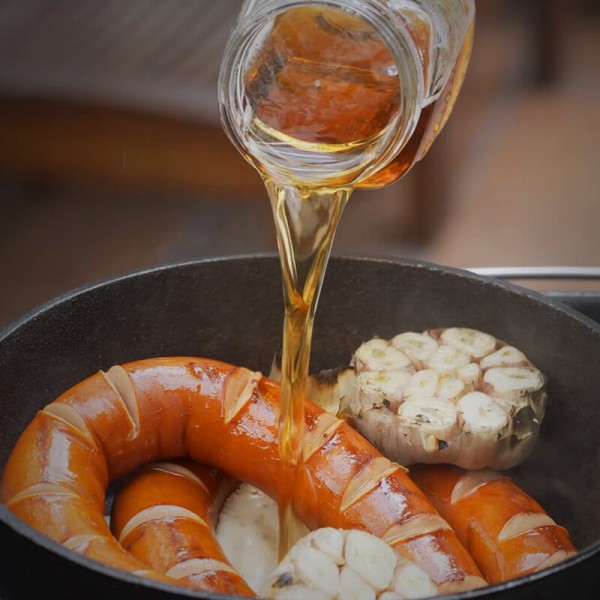Salchicha polaca a la cerveza