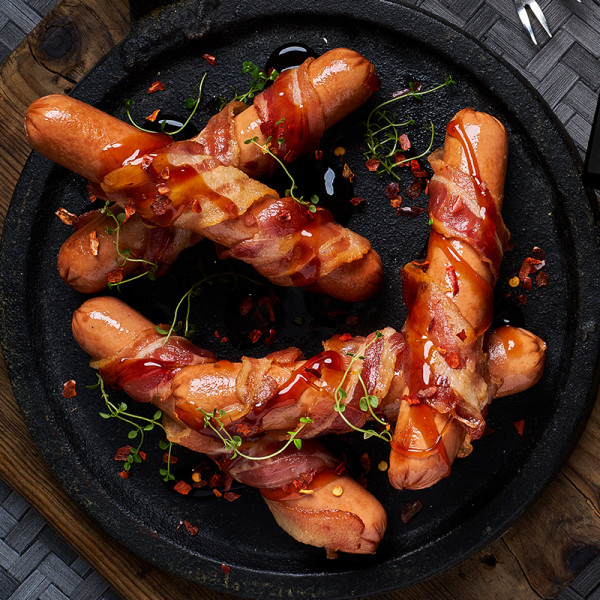 Salchichas Envueltas en Tocino con Maple